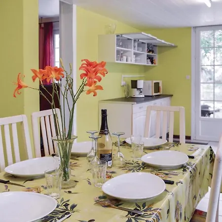 2 Bedroom In Athis (Marne)
